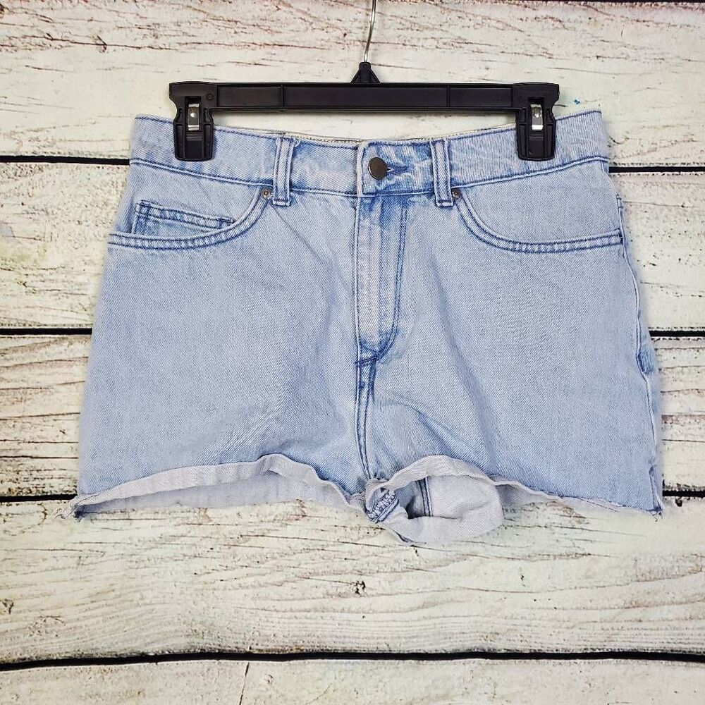 Roxy Women's High Rise Light Wash Denim Shorts Size 27 Raw Hem Cutoff Distressed